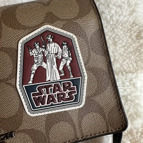 NWT! Coach F88921 Star Wars Hayden Foldover Crossbody Clutch In Signature Canvas - Picture 3 of 14